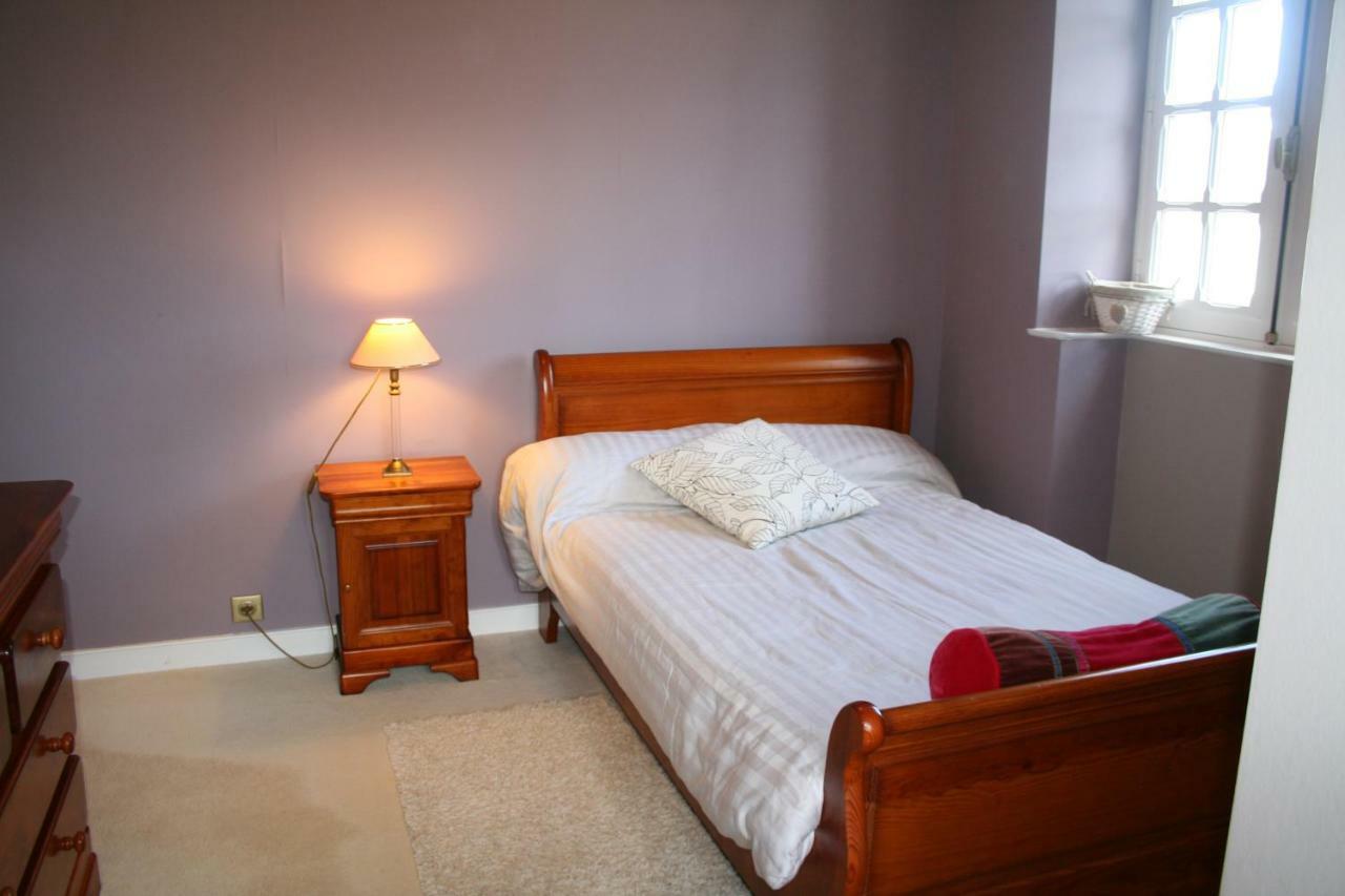 Chez Renee Et Raynal B&B Plounévez-Lochrist Kültér fotó